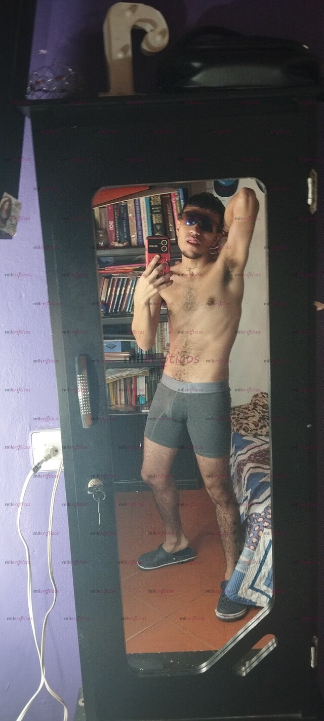 FOTOS DE PAIXA, VERGON, VELLUDO Y FETICHISTA. ME GUSTA DARTE PLACER HASTA SACIAR.