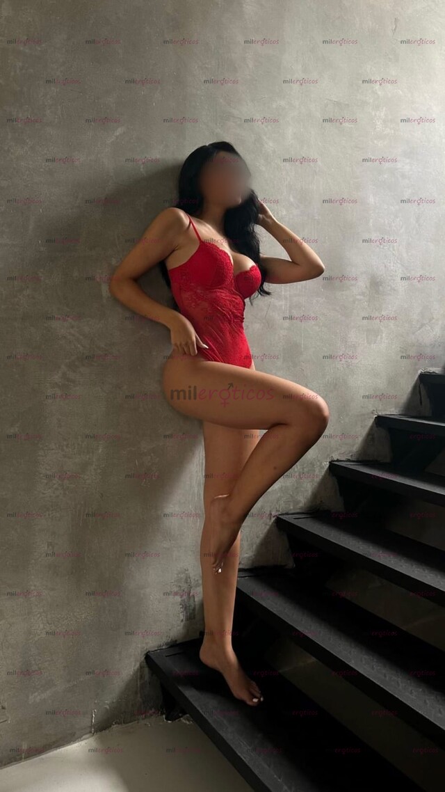 FOTOS DE HERMOSA TETONA PELINEGRA,ESTA FLACA TE ESPERA