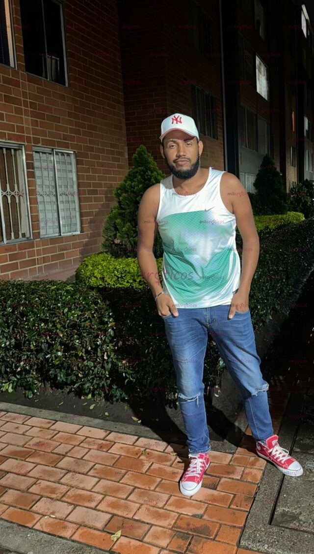 FOTOS DE EXTRANJERO ARRECHOO VEN Y LA PASAMOS RICO