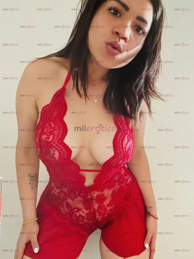 FOTOS DE RICA Y CACHONDA, APRETADITA DE 22 AÑITOS, NUEVA EN EL MEDIO