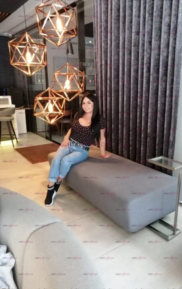 FOTOS DE HERMOSA Y FEMENINA CHICA TRANS UBICADA AL NORTE DE BOGOTÁ