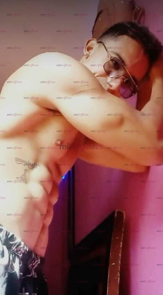 FOTOS DE TU NUEVO HOMBRE COMPLACIENTE MENTE ABIERTA DISPONIBLE BIEN MACHO
