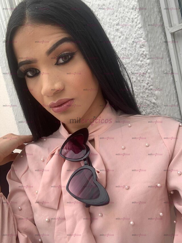 FOTOS DE LECHE POR LECHE MUJER TRANS VERGONA LECHERA COMPLACIENTE