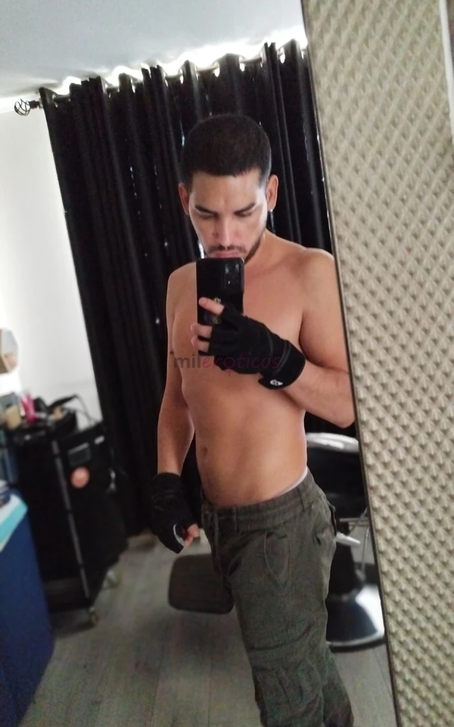 Masajista eroticomasaje tailandesy sensoriales tantricosmachito disponiblehablame y te relajaras fullhasta llenar todos tus sentidos puedo hacerte sen...