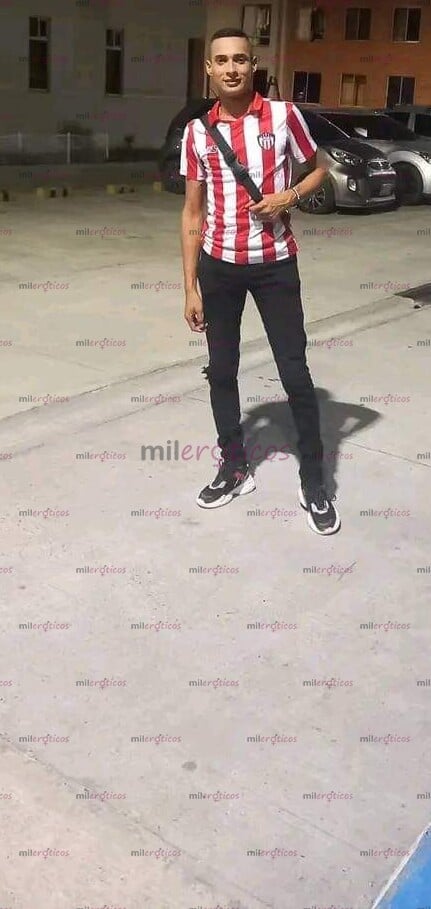 FOTOS DE FLACO UNIVERSITARIO ADICTO AL SEXO , 100% ARRECHO MAMADOR DE CULOS