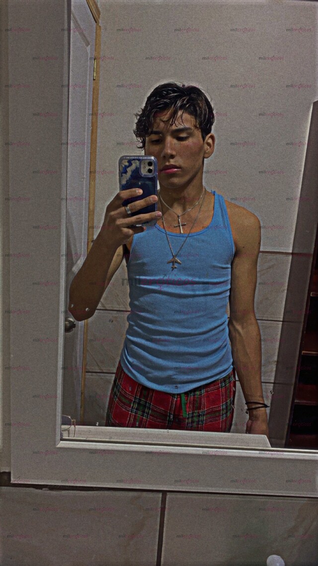 FOTOS DE JOVEN 18 AÑOS VERATIL CON DISPONABILIDAD
