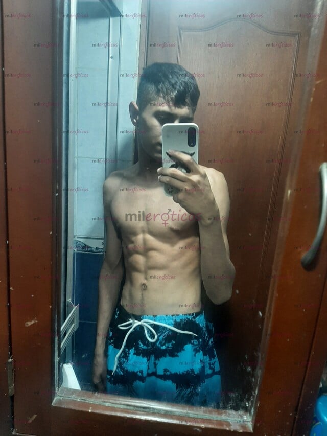 FOTOS DE CHICO DE 19 CON GANAS DE MOSTRARTE TODO Y TE TOMES MI LECHE