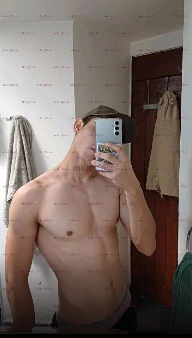 FOTOS DE UNIVERSITARIO DISPUESTO CUMPLIR TUS FANTASIAS