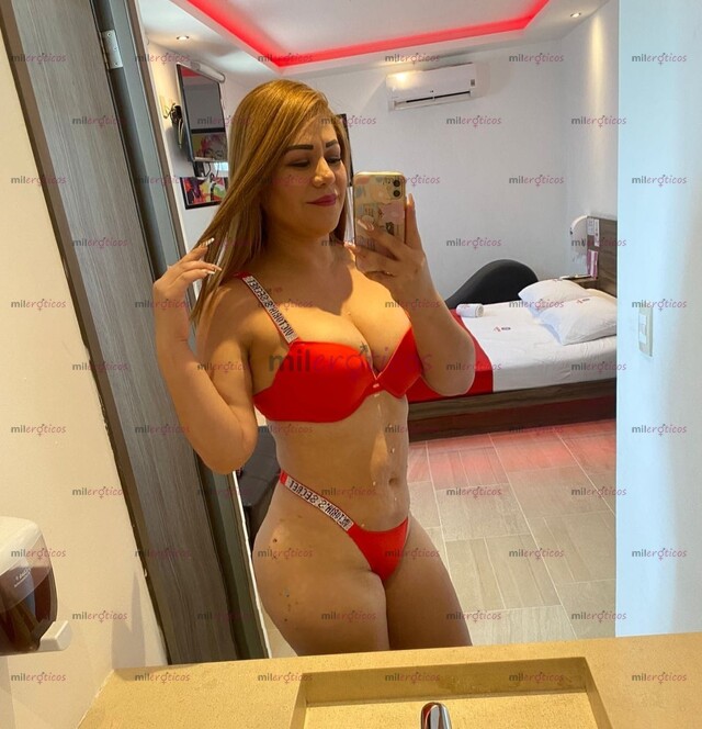 FOTOS DE QUIERES SER MI LOBO Y YO TÚ CAPERUCITA, DELÉITATE CONMIGO.