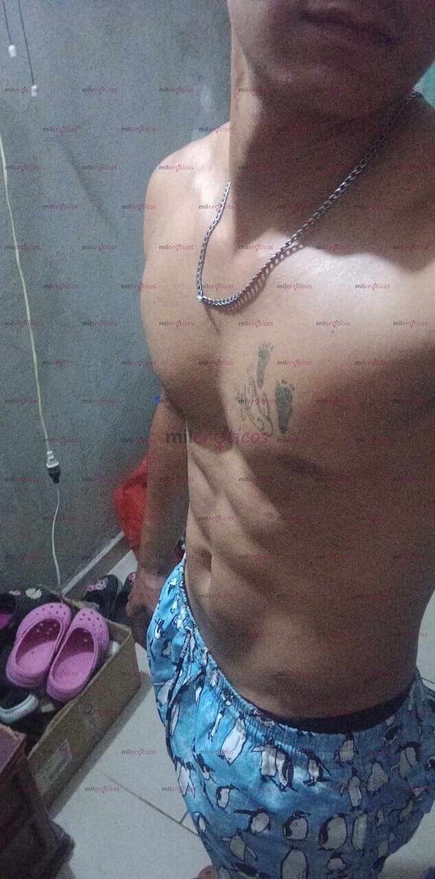 FOTOS DE GIGOLÓ ATLETICO ENCARGADO DE COMPLACERTE TANTO EMOCIONAL COMO SEXUALMENTE