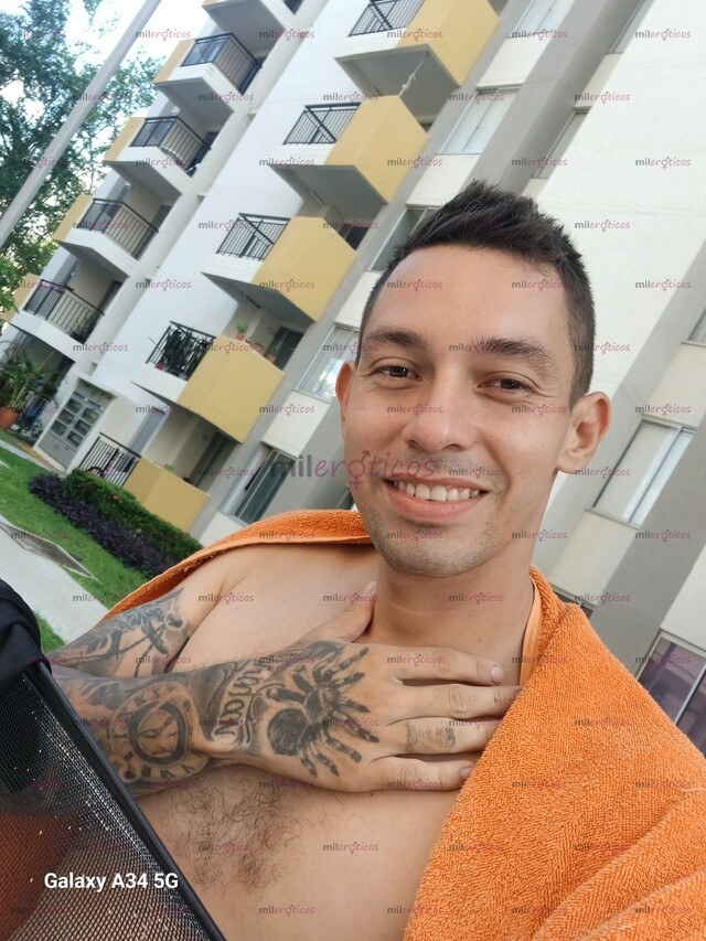 FOTOS DE JOVEN ALEGRE Y CON MUY BUENA ACTITUD CON DISPONIBILIDAD