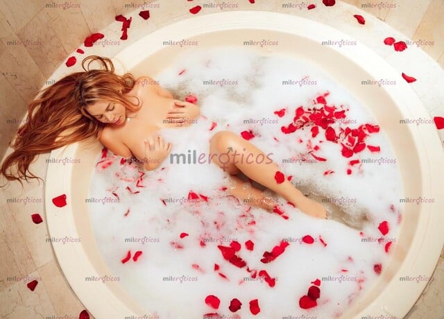 FOTOS DE DELICIOSA RIBIA COLOMBIANA VOLUPTUOSA HERMOSA 100% PORNO