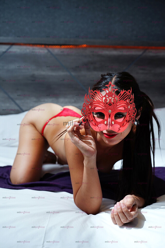 FOTOS DE FLAQUITA HERMOSA, JOVEN Y MUY CALIENTE. TODO ROSITA Y APRETADITO MI VIDA 100%