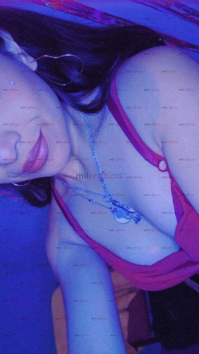 FOTOS DE LEXI TOTALMENTE SOLA CON 18 JOVENCITA CON GANAS DE HACERNOS COSITAS MUY RICAS CA