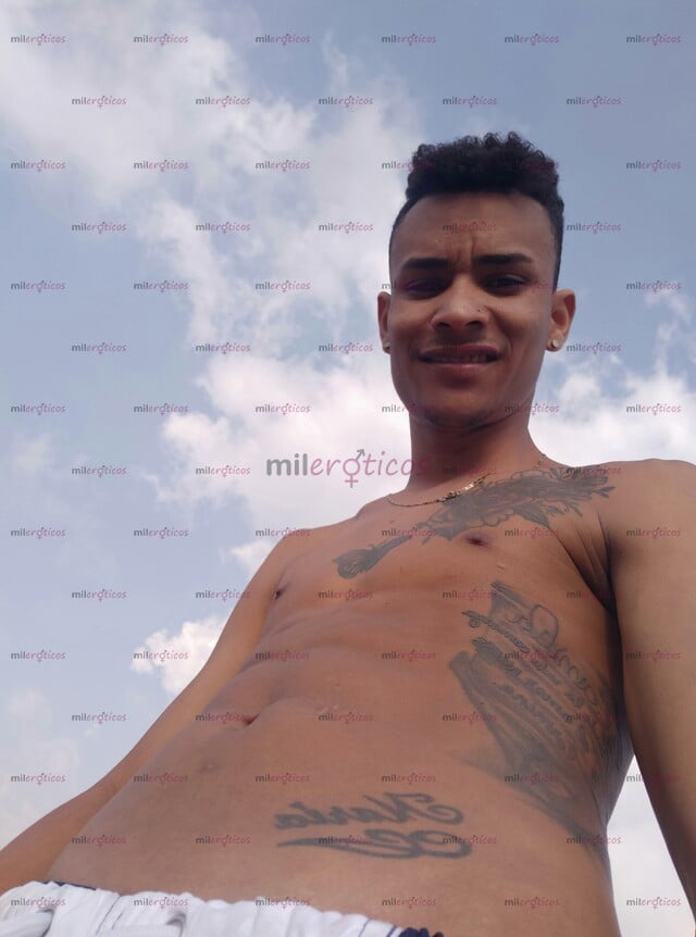 FOTOS DE SOMOS DOS JÓVENES VERGONES DISPUESTOS A DARTE MUCHO CARIÑOS Y PLACER