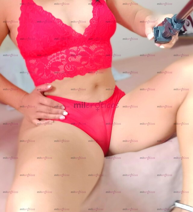 FOTOS DE HERMOSA CHICA SANTANDEREANA CON GANAS DE SEXO