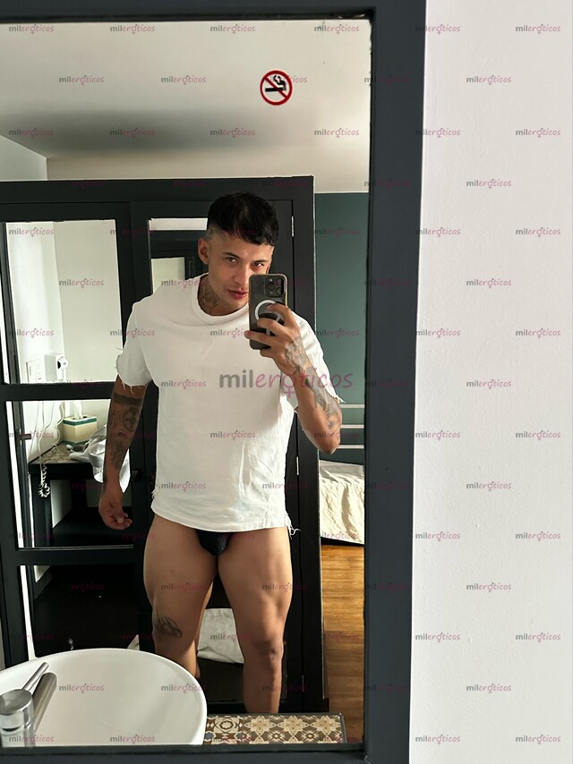 FOTOS DE EXCLUSIVO PARA PAREJAS MAN DE 1;90 100KG CON UNA VERGA DE 20 CM