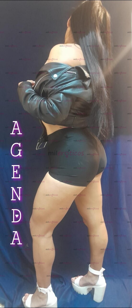 FOTOS DE TÁBATA CON ESTE CALOR TERAPIA EN LA REGADERA