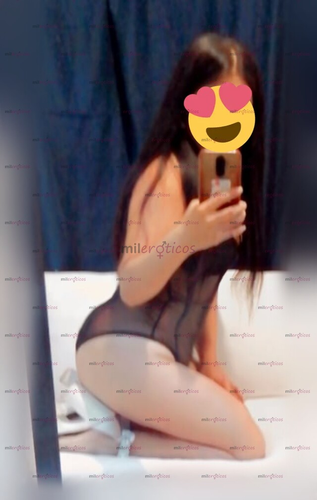 FOTOS DE TÁBATA CON ESTE CALOR TERAPIA EN LA REGADERA