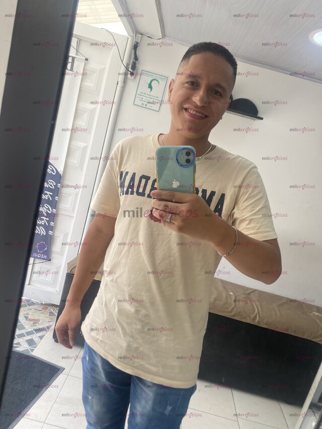 FOTOS DE LLEGO TU GIGOLÓ DE CONFIANZA ESPERO TU MSJ