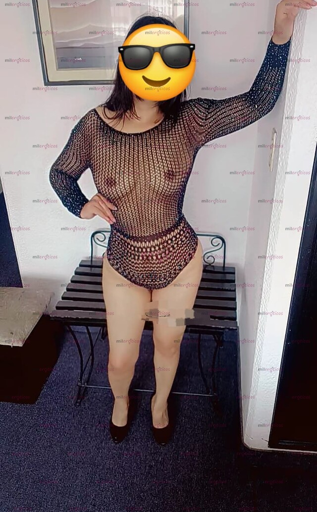 FOTOS DE MIS NALGUITAS Y BOQUITA TE ESTÁN ESPERANDO VEN A PROBARME AMOR