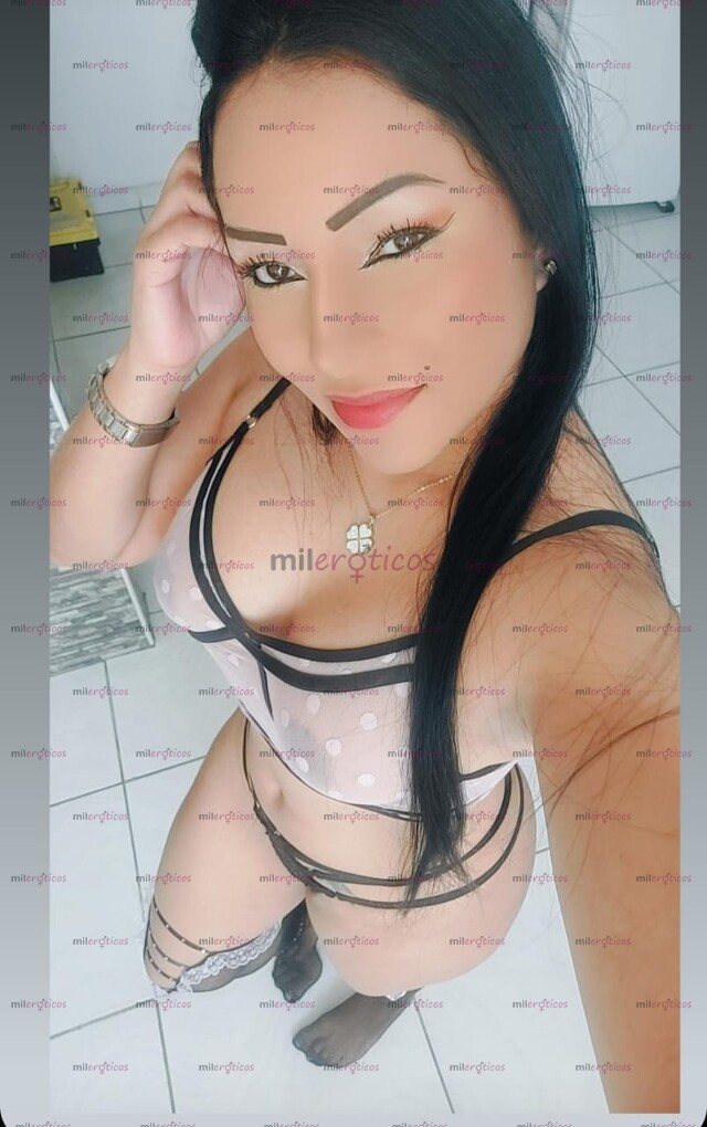 FOTOS DE HERMOSA MUJER CON UNAS CURVAS PERFECTAS Y UN ROSTRO ANGELICAL