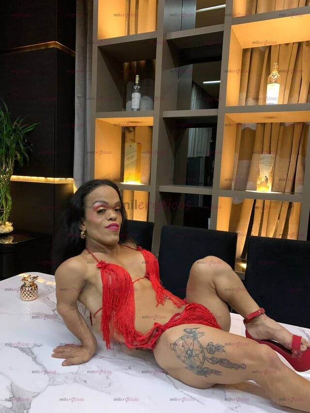 FOTOS DE SOY LA ENANA DE FIESTA CON HOMBRES CALIENTES AMOROSO QUE ME TRATEN COMO TÚ REINA