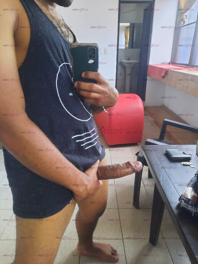 FOTOS DE POLLO VERGON 22CM CON GANAS DE UN BUEN CULO