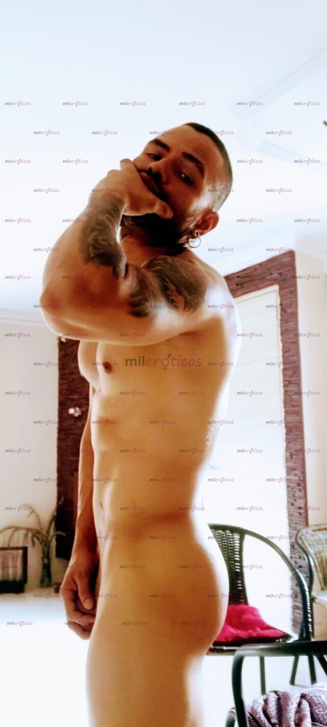 FOTOS DE PARCERO MORBOSO VERSÁTIL MUY CALIENTE Y COMPLACIENTE LISTO PARA DIVERTIRSE .