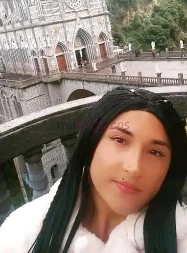 Mamasita rika colombiana complaciente adicta a complacer todos tus gustos tu solo dime que yo te conplaco soy bella vos de mujer y perra en la cama vi...