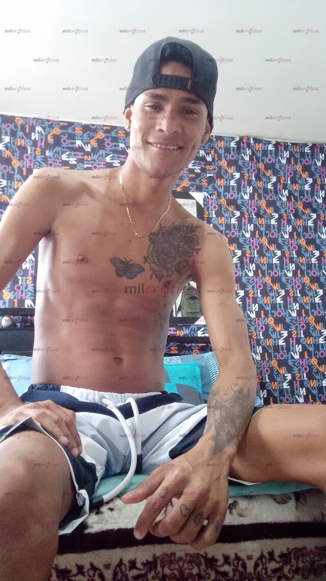 FOTOS DE ESTAMOS DISPONIBLES A CUALQUIER HORA PARA HACER UN RICO TRÍO