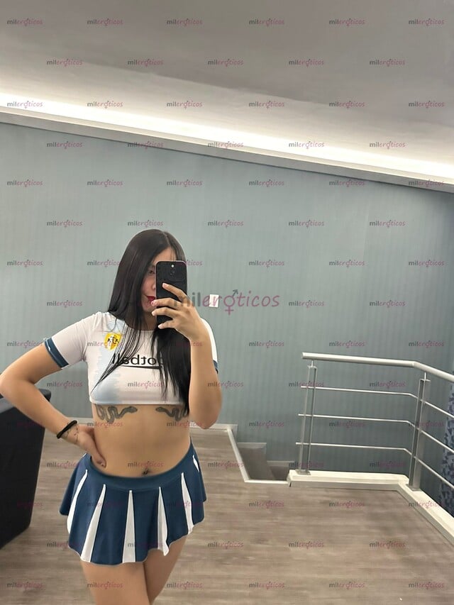 FOTOS DE DELGADITA NENITA DE 18 AÑOS ..NALGONCITA ....DE BONITA CARA ...MUY ENCANTADOR