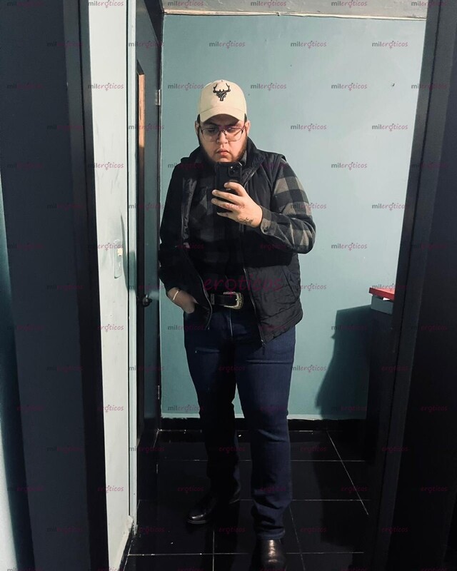 FOTOS DE CHICO BISEXUAL EN BUSCA DE NUEVAS EXPERIENCIAS, NUEVO EN EL AMBIENTE.
