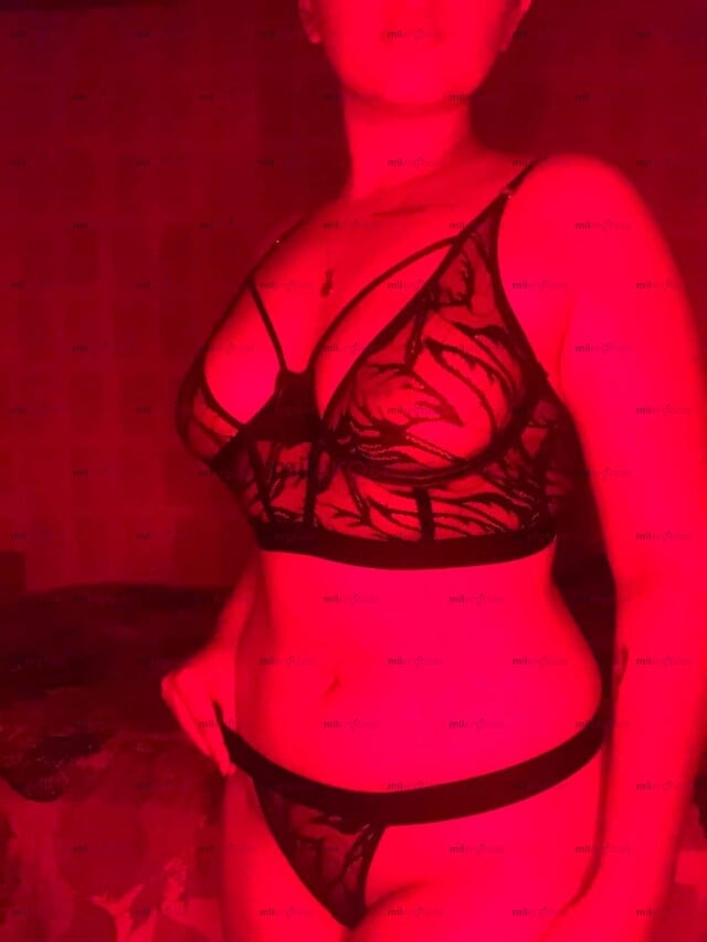 FOTOS DE SOY CAMILA, SI QUIERES PASAR UN RICO RATO CONMIGO, NO DUDES EN ESCRIBIRME.