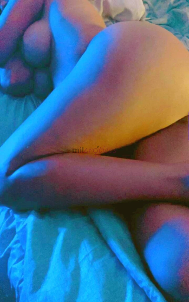 Adentre o universo intrigante de anna clara uma modelo que vai alem da mera estetica unindo com maestria inteligencia e sensualidade neste perfil envo...