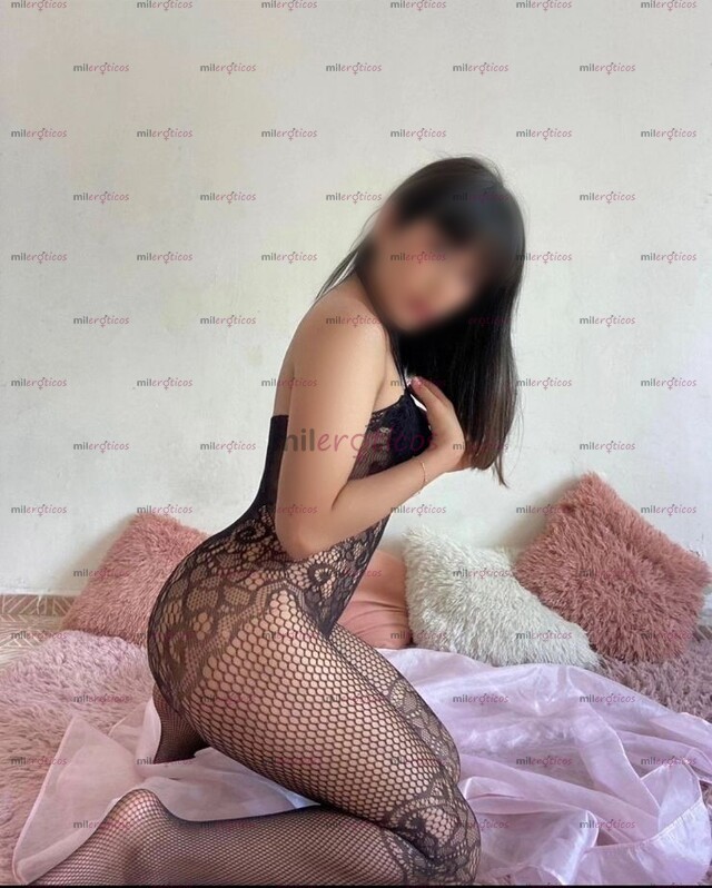 FOTOS DE ISABEL LA CHICA MÁS TIERNA CALIENTE Y SUMISA DE TODO EL TOP