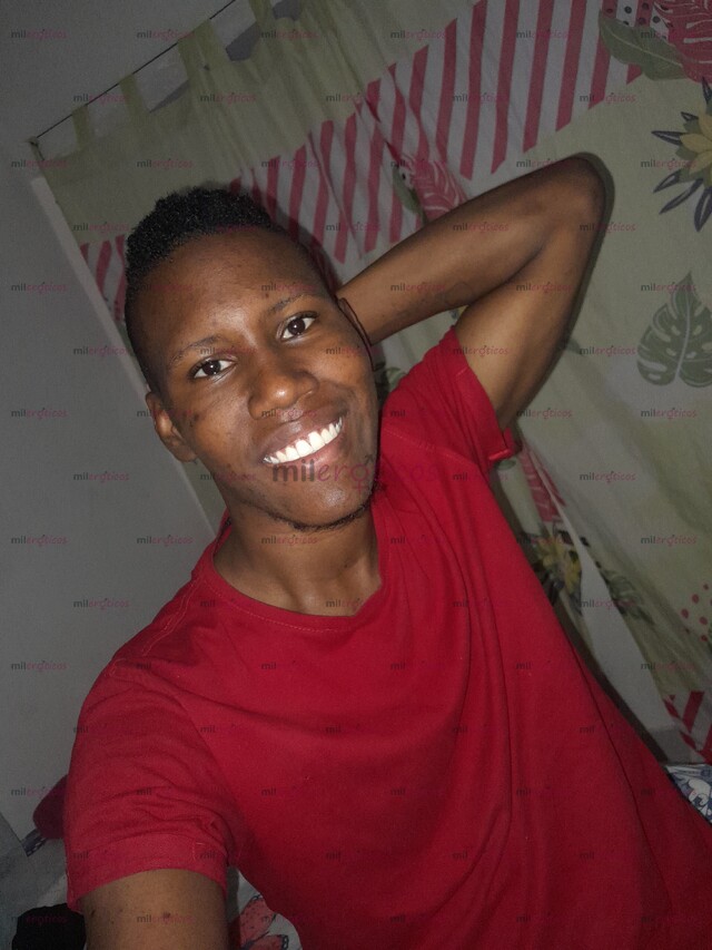 FOTOS DE JOVEN, COMPLACIENTE Y ARRECHO. ESPERO ME CONTACTES