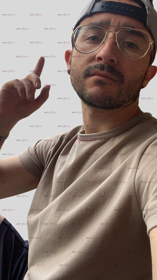 FOTOS DE PEQUEÑO, BLANCO Y DELGADO NO CUENTO CON SITIO DISPONIBLE.