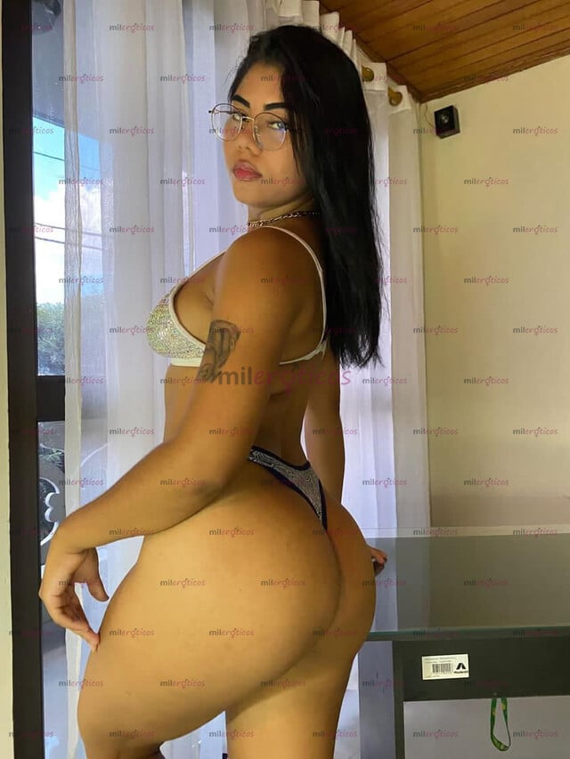FOTOS DE HOLA AMOR SOY UNA MORENA BIEN CALIENTE Y CON GANAS DE HACERTE VENIR BIEN RICO