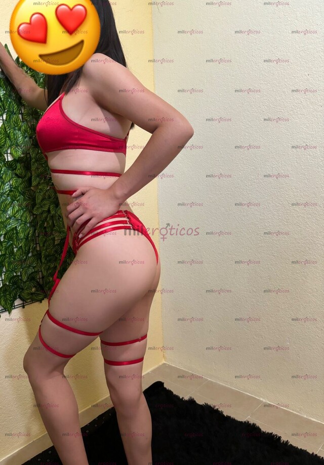FOTOS DE NICOLE NUEVA EN EL AMBIENTE MUY LINDA Y CARISMÁTICA DISPUESTA A COMPLACERTE