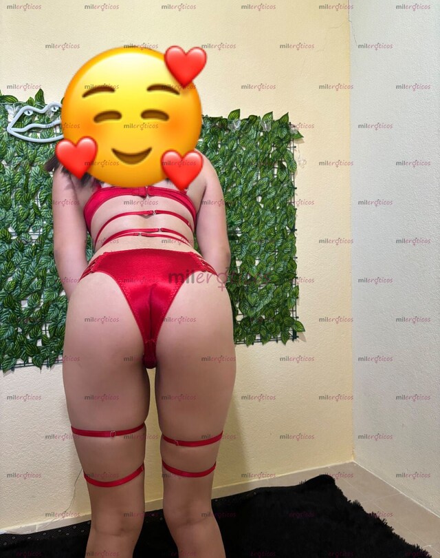 FOTOS DE NICOLE NUEVA EN EL AMBIENTE MUY LINDA Y CARISMÁTICA DISPUESTA A COMPLACERTE