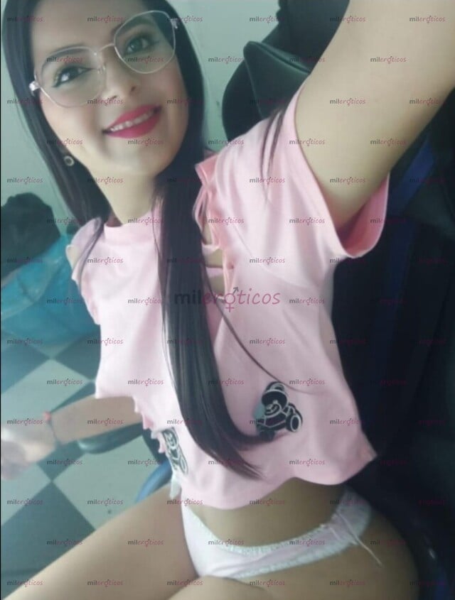 FOTOS DE CON GANAS DE SER TU PERRA EN LA CAMA O DONDE SEA, SOY JESSICA Y TENGO 19 DOMICIL