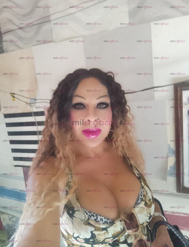FOTOS DE FEMENINA DOTADA OPERADA TETONA AMBOS ROLES ORAL NATURAL GARGANTA PROFUNDA
