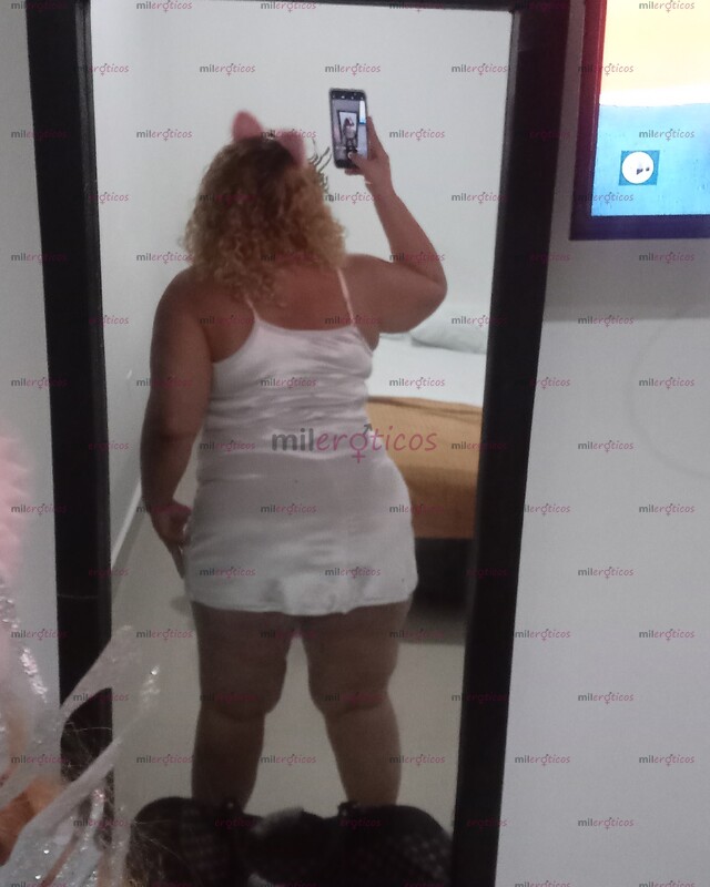 FOTOS DE DELICIOSA CHICA TROSUDA PIEL BLANCA SENOS Y COLA GRANDE