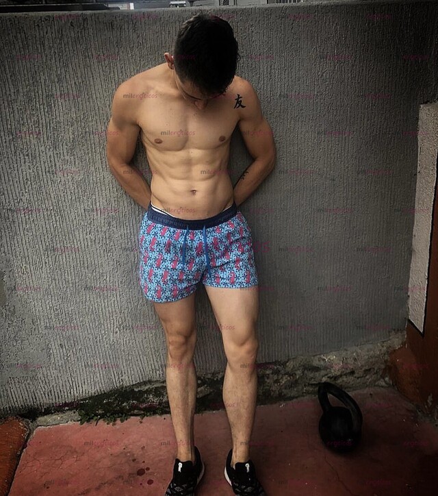 FOTOS DE CHICO COLOMBIANO VIP, ARRECHO Y CON GANAS DE DIVERSIÓN ;)