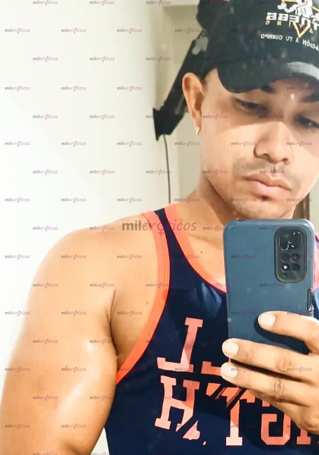 FOTOS DE SOY TU ENTRENADOR PERSONAL Y MASAJISTA EL QUE TE DEJARÁ FULL CON MASAJES