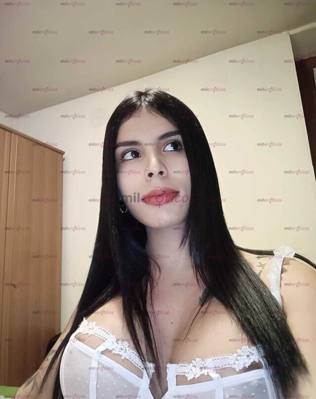 FOTOS DE LECHERA Y FIESTERA Y GOLOSA MUÑECA AGUANTADORA DE VERGA ESPERO LO MISMO