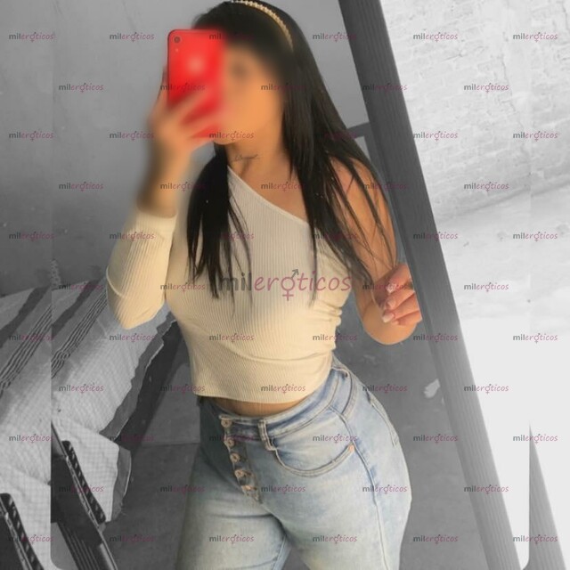 FOTOS DE YOSELIN, VENEZOLANA COGELONA, HUMEDA Y GRITONA AMOR