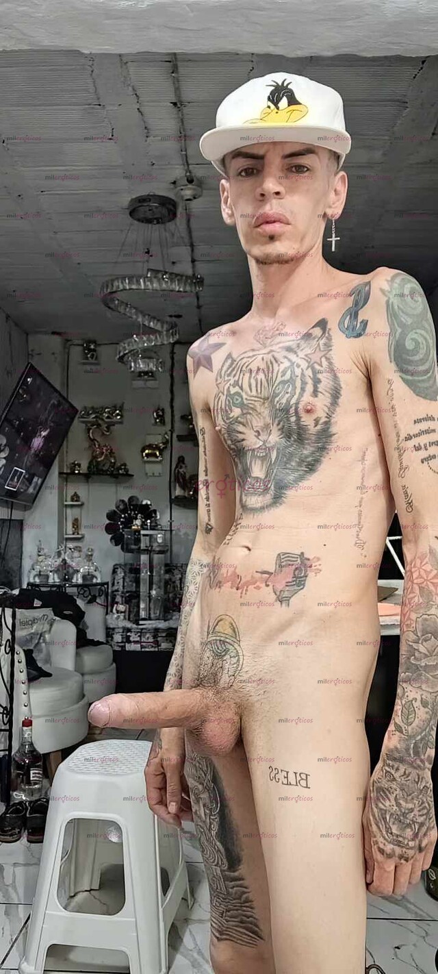 FOTOS DE VERGON SERIO FLACO VENDO CONTENIDO Y VIDEO LLAMADAS