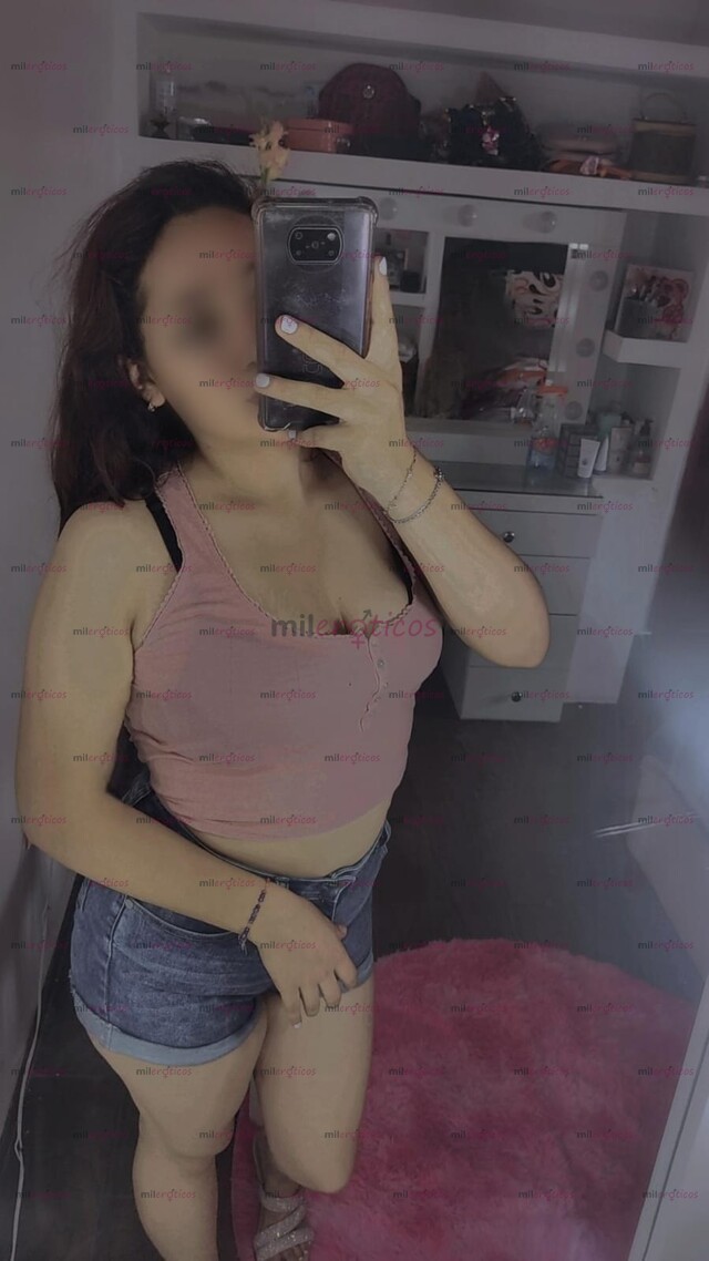 FOTOS DE HOLI SOY KISHA UNA CHICA QUE LE GUSTARÍA EXPERIMENTAR MUCHAS COSITAS SEXUALES